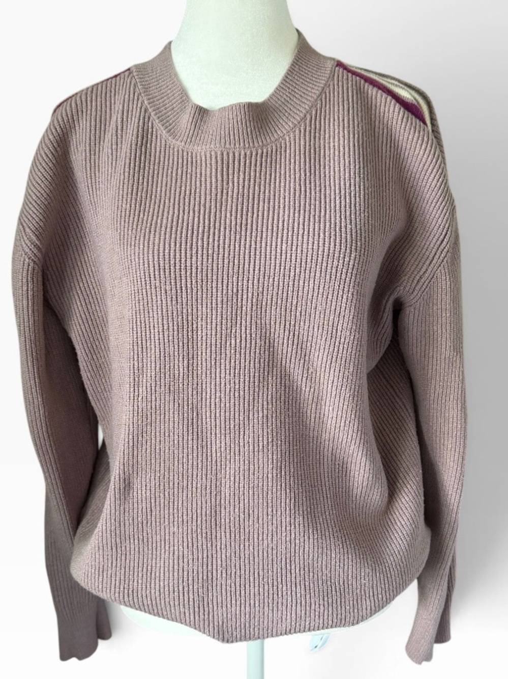EverEve Lilac Striped Cropped Sweater  Women’s M  Preppy style